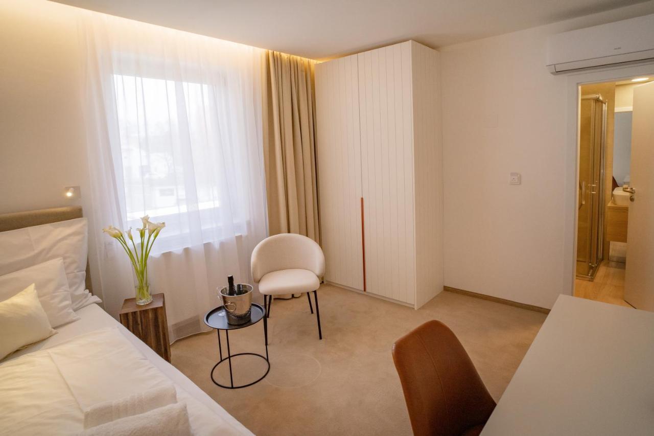 Hotel U Kaplicky ปีเซค ภายนอก รูปภาพ