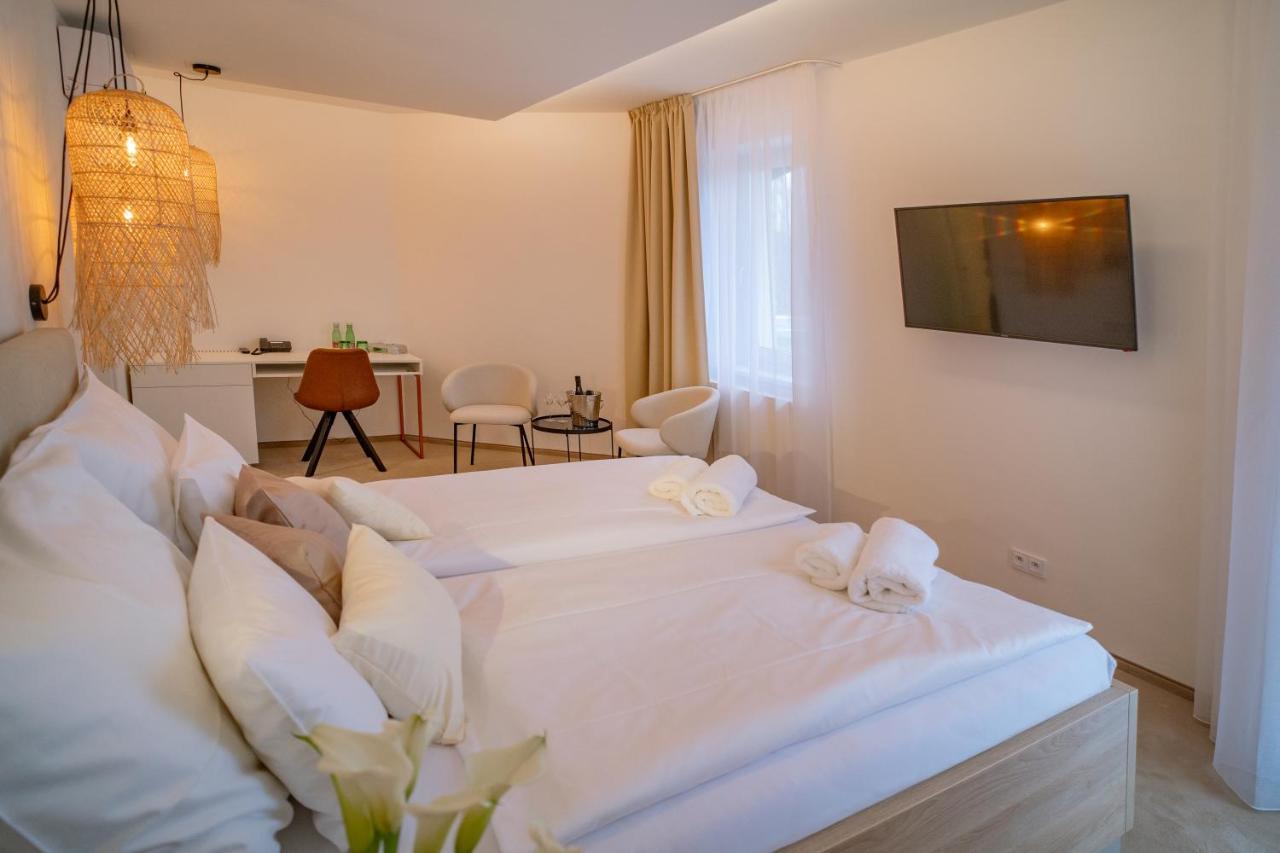 Hotel U Kaplicky ปีเซค ภายนอก รูปภาพ